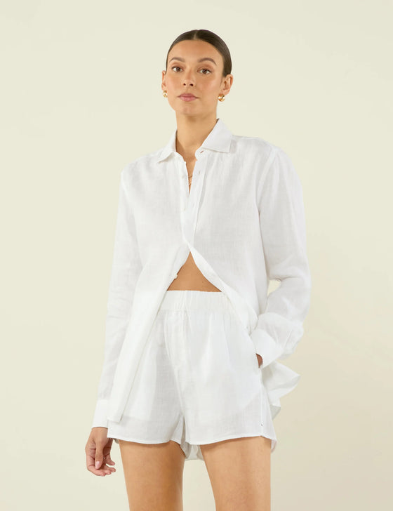 The Boxer: Linen, White