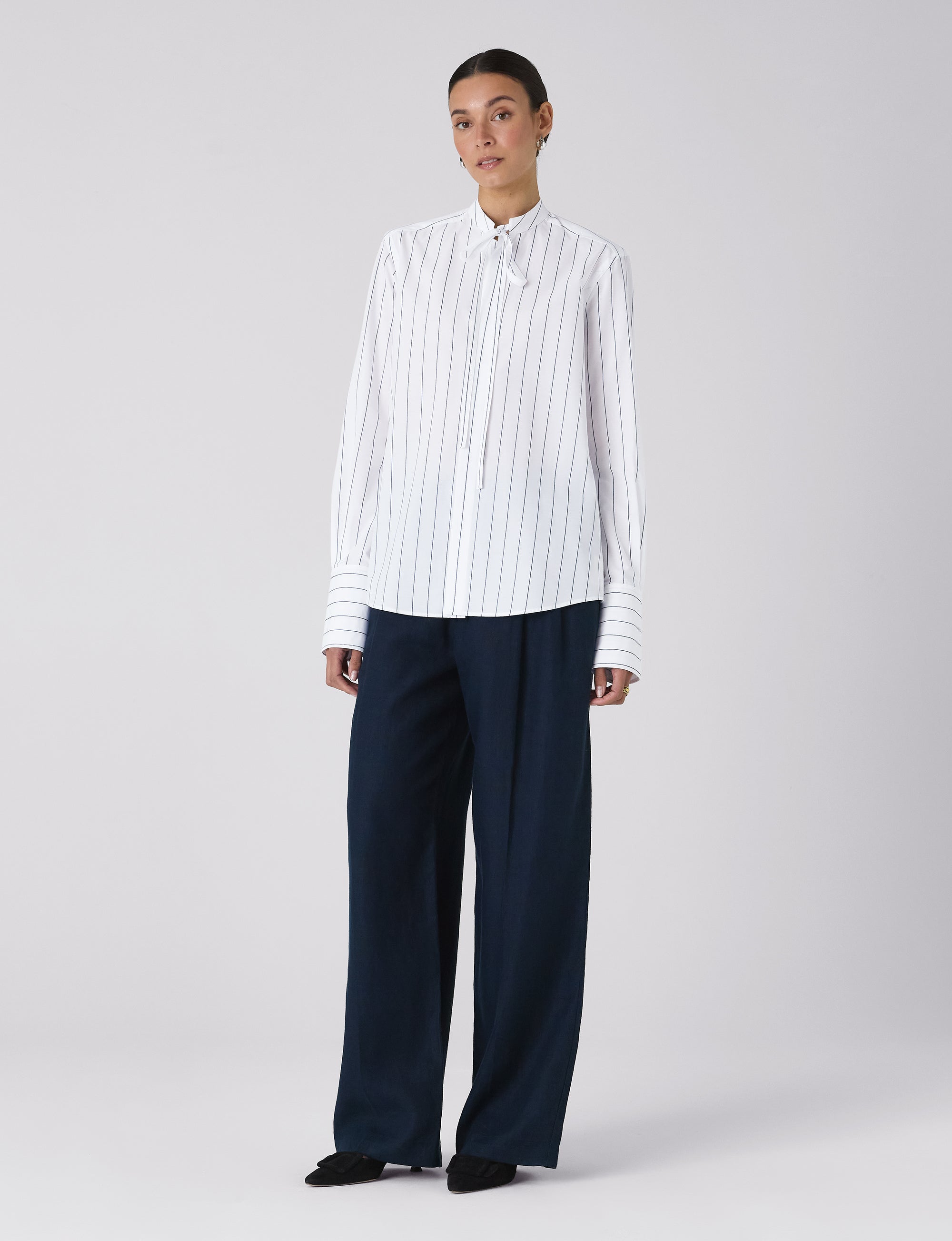 The Boyfriend Bow Tie: Fine Poplin, Blue and White Stripe