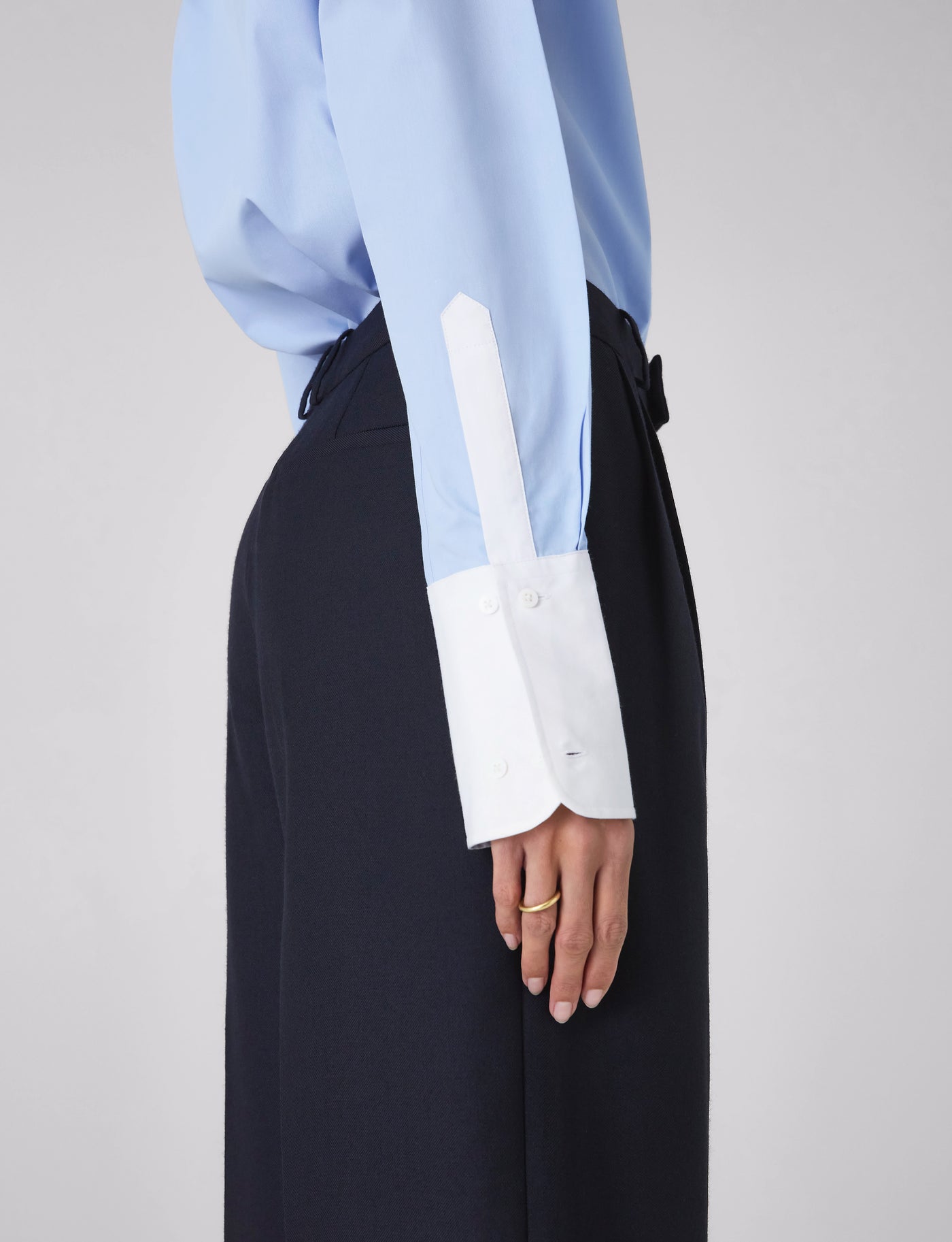 The Boyfriend Contrast Exaggerated Cuff and Collar: Fine Poplin, Sky Blue