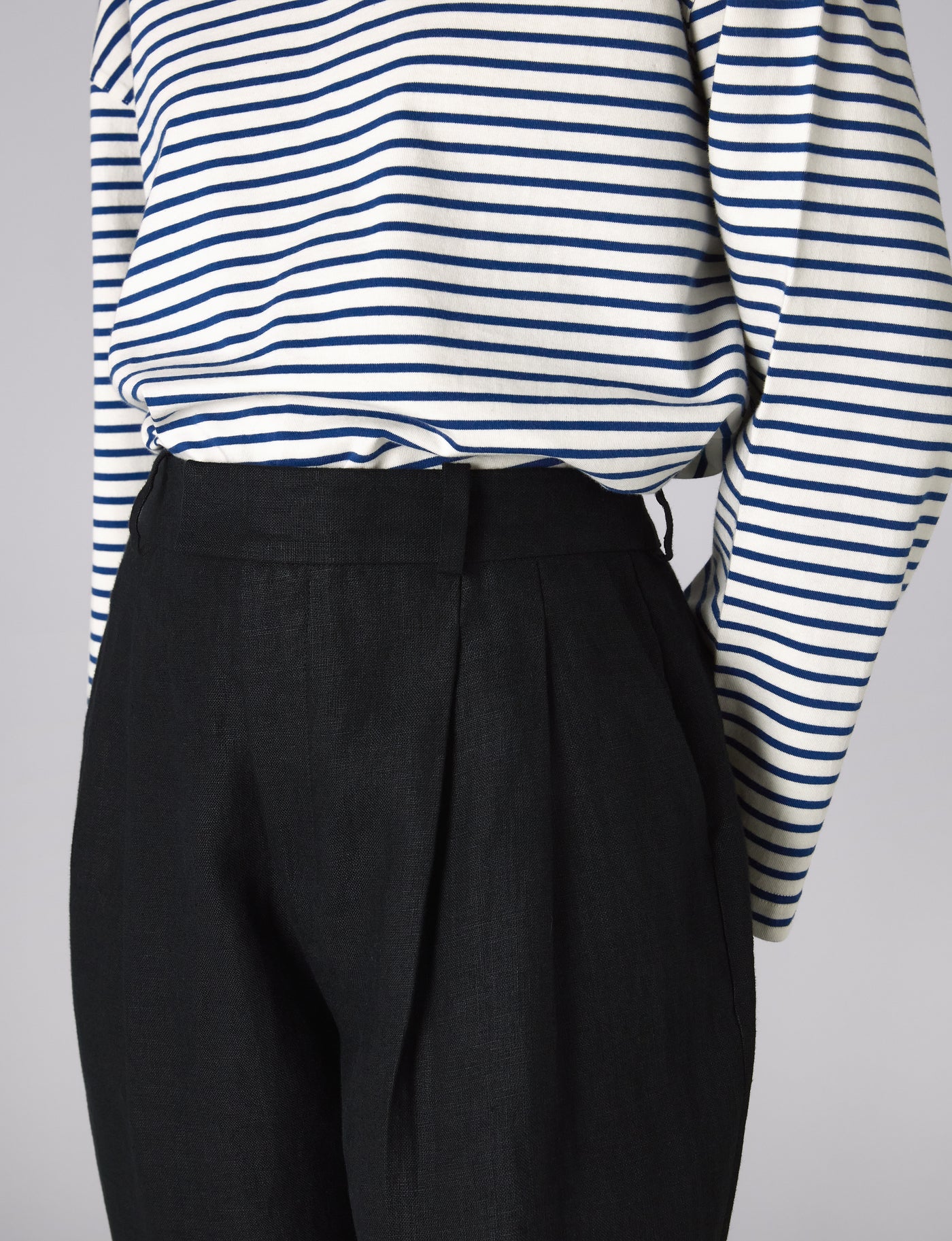 Christy Tapered Trouser: Linen, Black