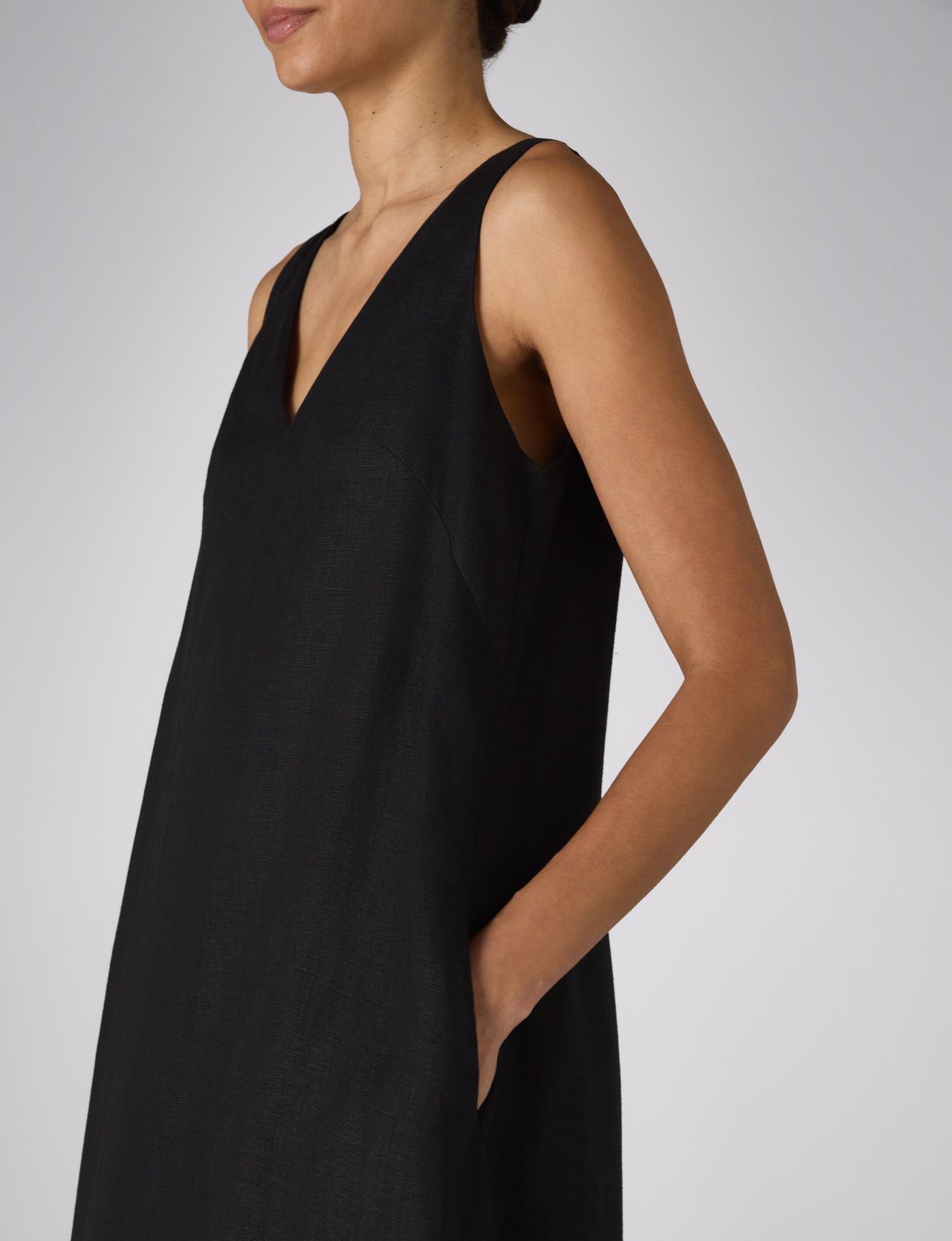Blenheim Dress: Linen, Black