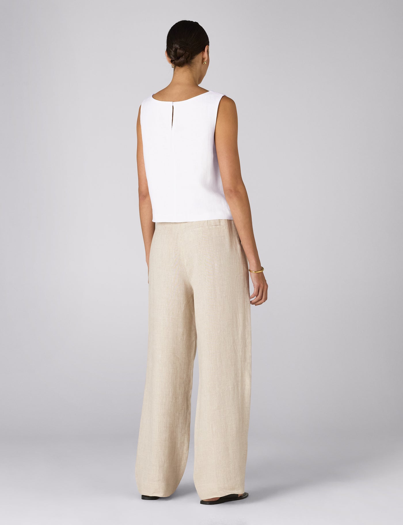 Jackie Top: Linen, White