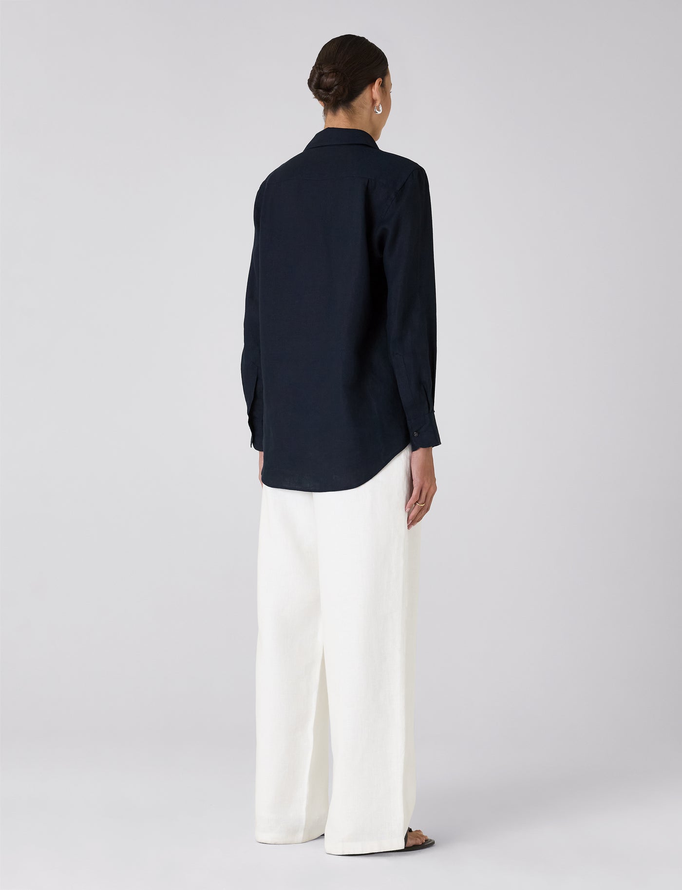 The Boyfriend: Linen, Navy Blue