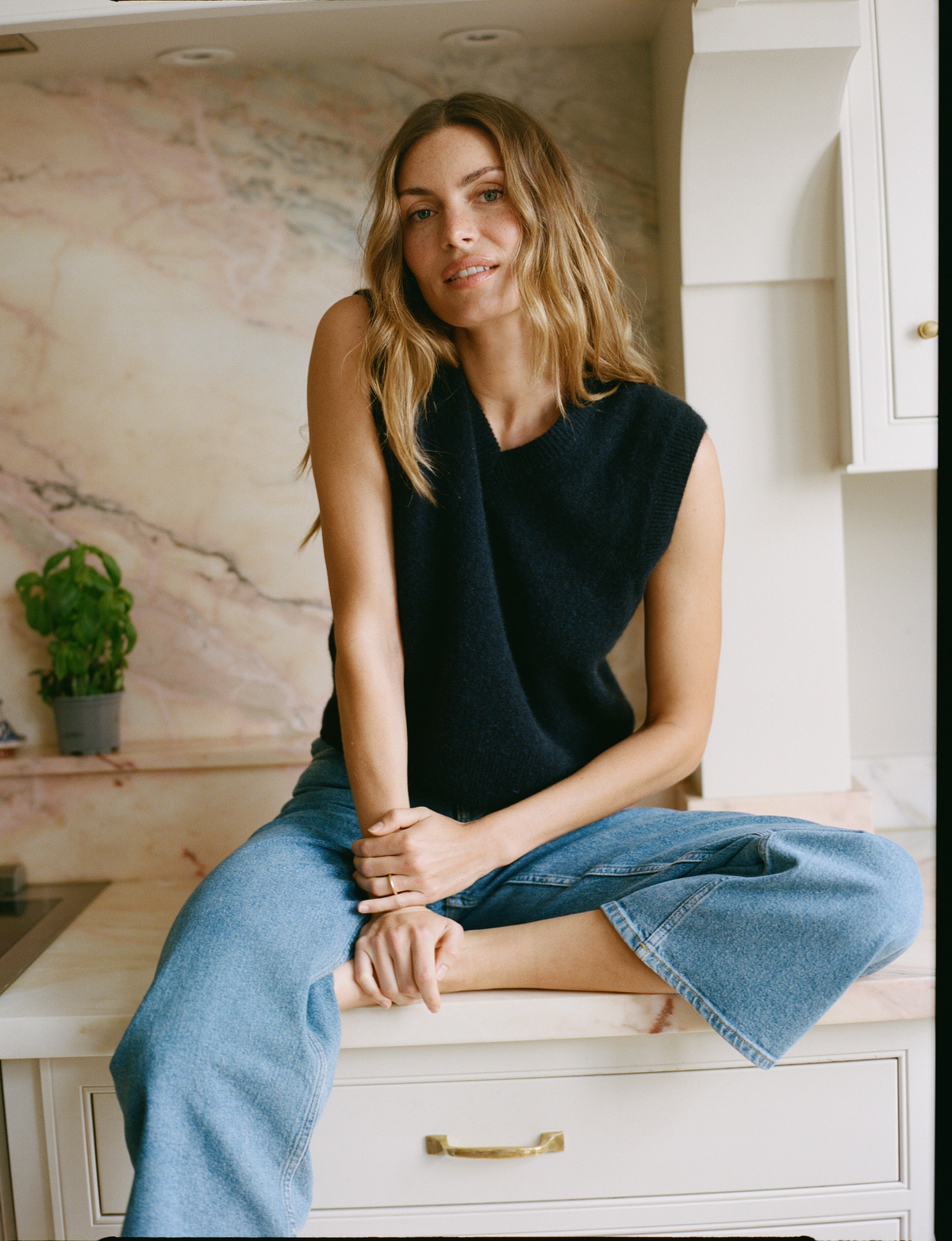 Oban Vest: Yak Wool, Navy